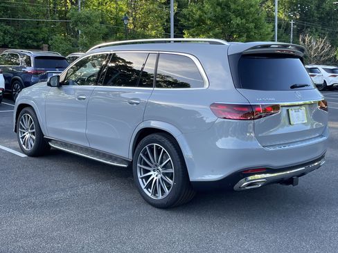 New 2026 Mercedes-Benz GLS 580 4MATIC image 13
