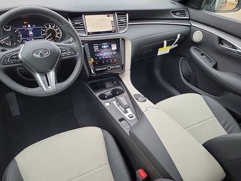 New 2025 INFINITI QX55 Essential image 47