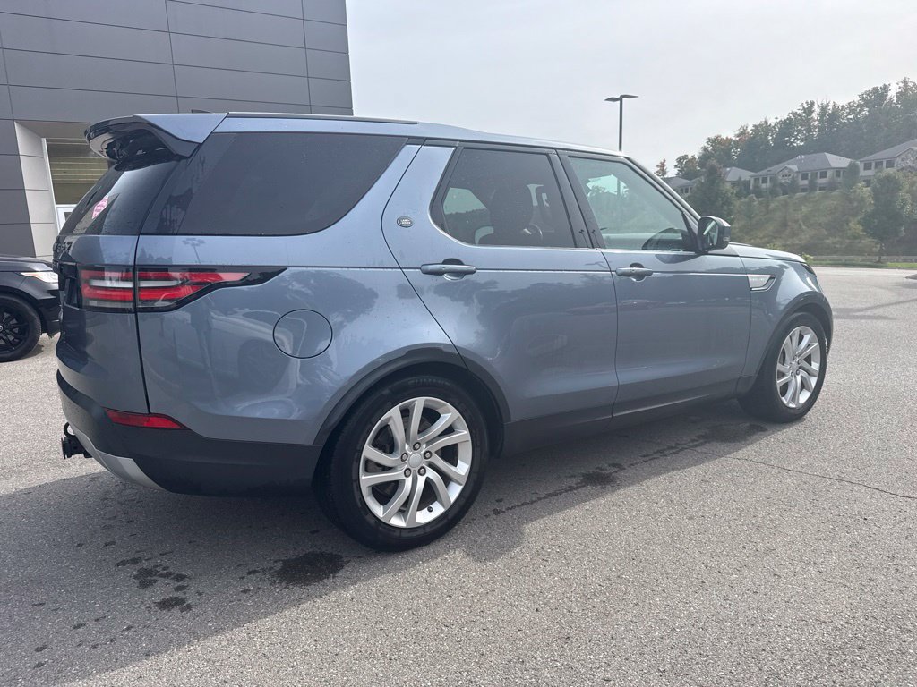Used 2018 Land Rover Discovery HSE AWD/4WD image 6