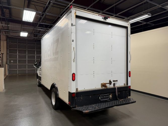 Used 2022 Ford Transit 350 DRW RWD image 3