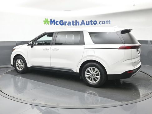 Used 2024 Kia Carnival LX FWD image 29
