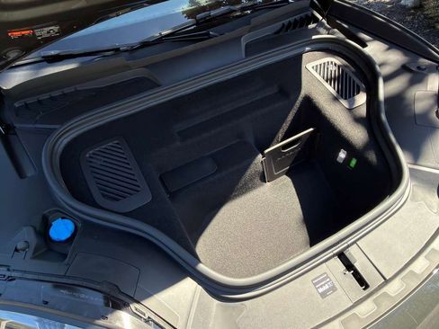 New 2026 Porsche Macan 4 Electric image 20