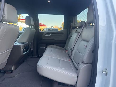 Used 2023 GMC Sierra 1500 SLT w/ SLT Premium Package image 31