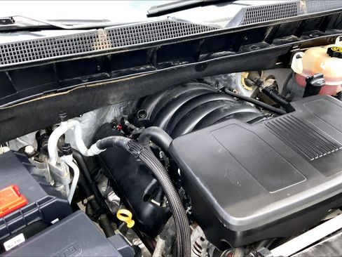 Used 2020 Chevrolet Silverado 1500 LT w/ Texas Edition RWD image 32