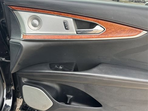 Used 2019 Lincoln Nautilus Black Label image 45