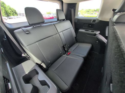 Used 2025 Hyundai Santa Fe SEL FWD image 29
