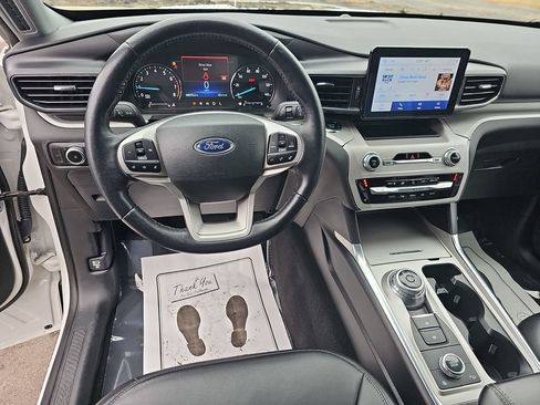 Used 2023 Ford Explorer XLT w/ Equipment Group 202A image 20
