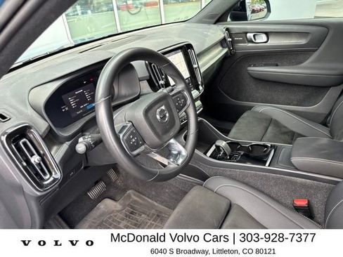 Used 2023 Volvo XC40 Recharge Ultimate w/ Protection Package Premier AWD/4WD image 9