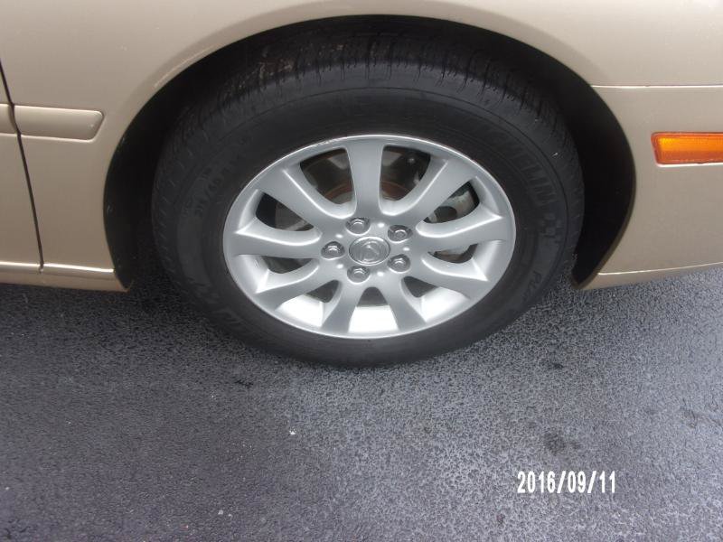 Used 2002 Lexus ES 330 FWD image 11
