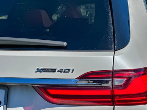 Used 2019 BMW X7 xDrive40i w/ Premium Package AWD/4WD image 28