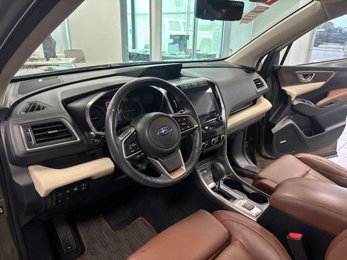 Used 2022 Subaru Ascent Touring AWD/4WD image 17