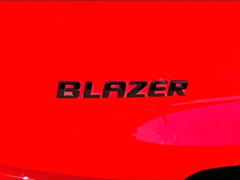 Used 2024 Chevrolet Blazer RS w/ Driver Confidence II Package FWD image 30