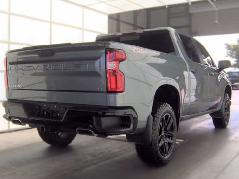 Used 2022 Chevrolet Silverado 1500 LT Trail Boss w/ LT Trail Boss Premium Package AWD/4WD image 4