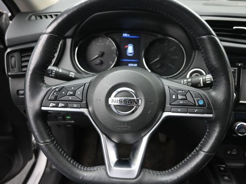 Used 2019 Nissan Rogue SL FWD image 15