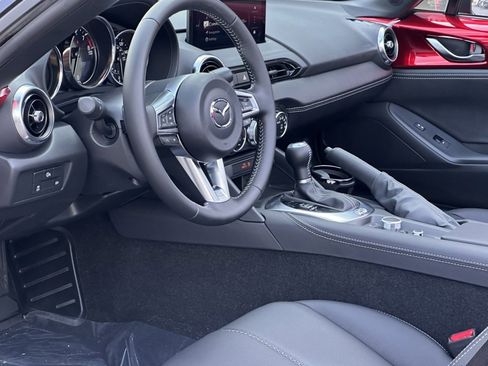 New 2025 MAZDA MX-5 Miata Grand Touring image 18