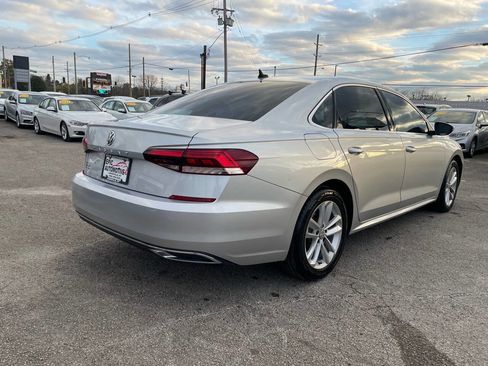 Used 2020 Volkswagen Passat 2.0T SE image 5