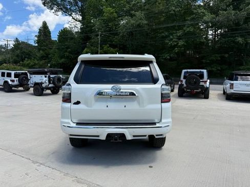 Used 2023 Toyota 4Runner Limited AWD/4WD image 6