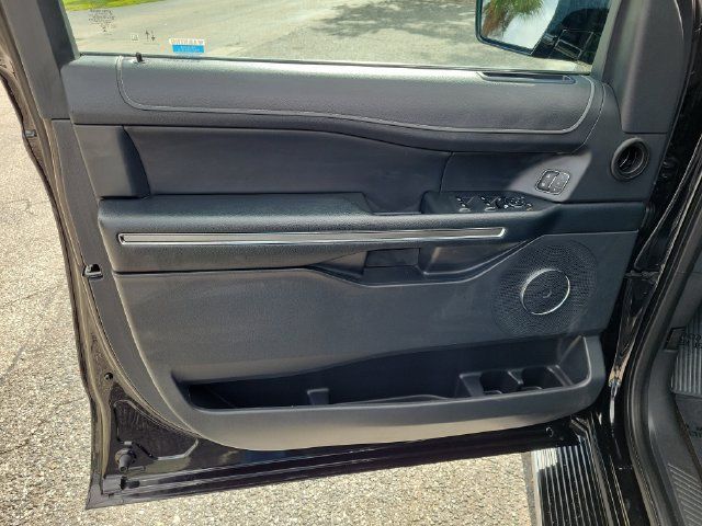 Used 2023 Ford Expedition Max XLT AWD/4WD image 15