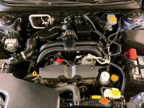 Used 2017 Subaru Outback 2.5i Limited image 32