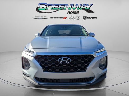 Used 2019 Hyundai Santa Fe SE image 3