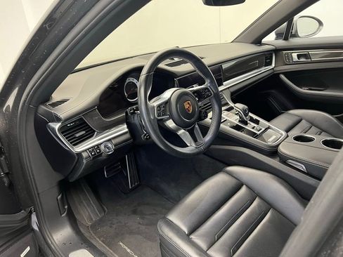 Certified 2018 Porsche Panamera 4S image 4
