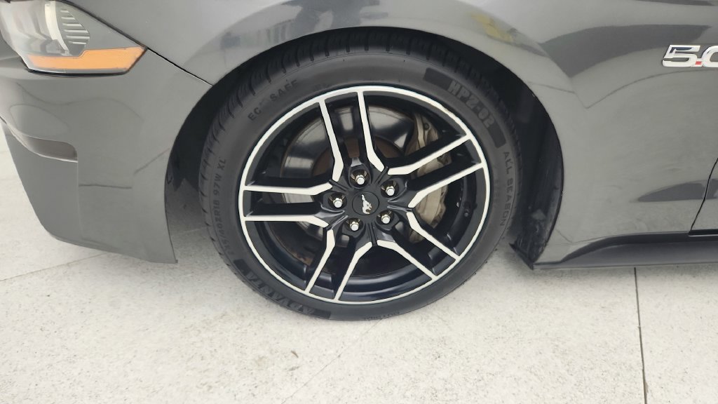 Used 2019 Ford Mustang GT RWD image 24