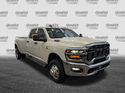 Used 2026 RAM 3500 Tradesman AWD/4WD image 2