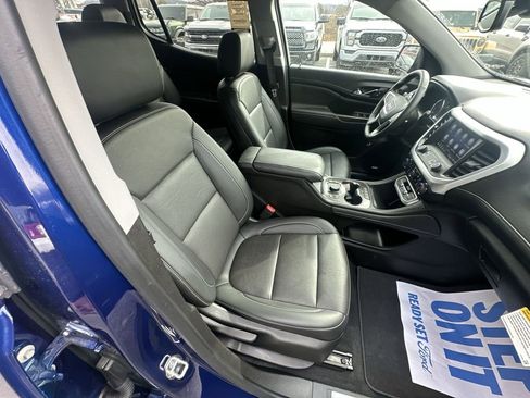 Used 2023 GMC Acadia SLT image 31