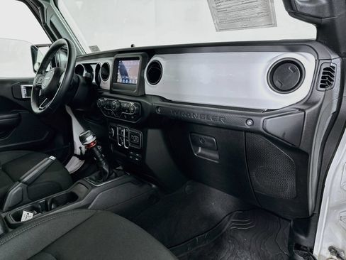 Used 2021 Jeep Wrangler Unlimited Sport AWD/4WD image 27