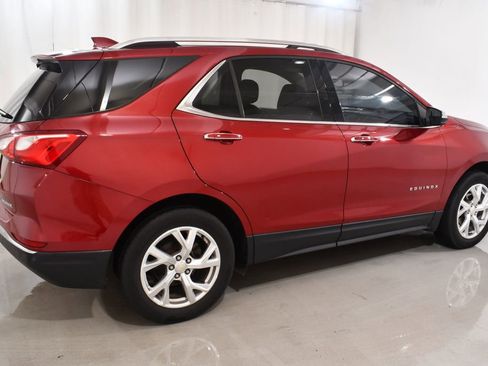 Used 2019 Chevrolet Equinox Premier AWD/4WD image 11