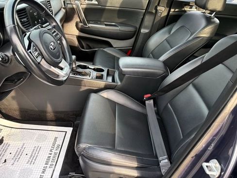 Used 2021 Kia Sportage S image 9