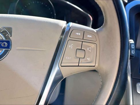 Used 2016 Volvo XC60 T5 Premier image 22