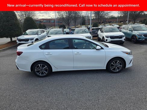 Used 2024 Kia Forte LXS image 6