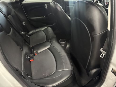Used 2018 MINI Cooper 4-Door Hardtop FWD image 12