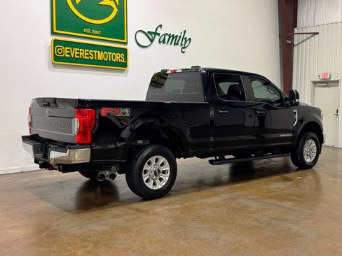 Used 2020 Ford F250 XL w/ STX Appearance Package AWD/4WD image 8