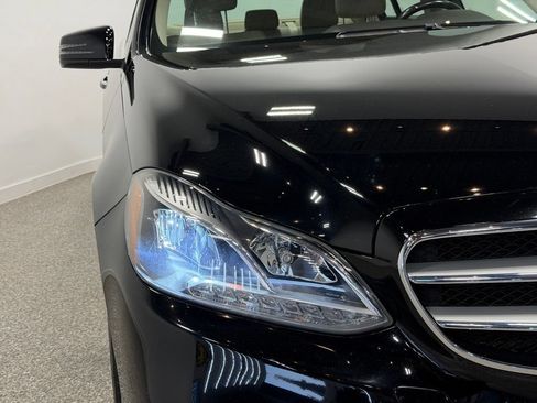 Used 2014 Mercedes-Benz E 350 4MATIC Sedan image 4