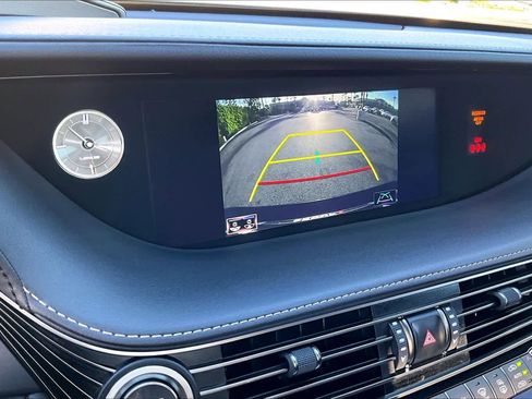 Used 2018 Lexus LS 500 image 25