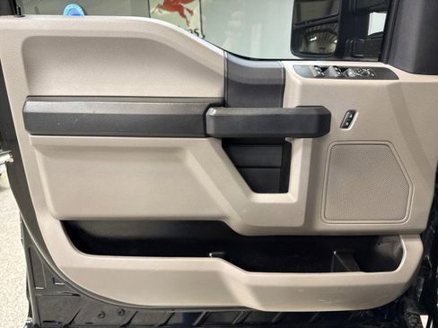 Used 2022 Ford F250 XL w/ STX Appearance Package image 22