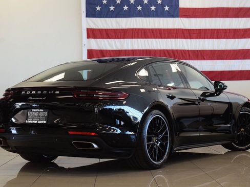 Used 2018 Porsche Panamera 4 AWD/4WD image 5