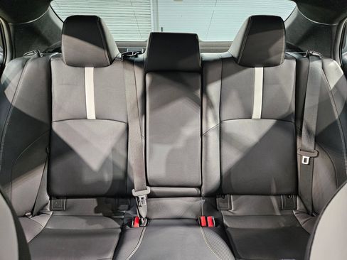 Used 2025 Toyota Camry SE FWD image 13