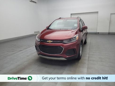 Used 2021 Chevrolet Trax LT w/ Driver Confidence Package FWD image 1