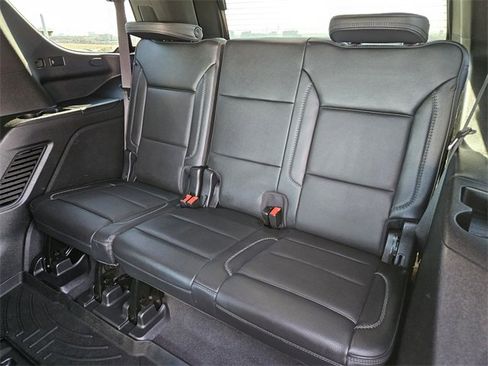 Used 2022 GMC Yukon Denali w/ Advanced Technology Package image 30