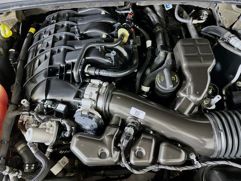 Used 2024 Jeep Grand Cherokee Limited image 35