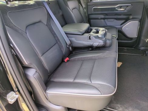 New 2026 RAM 1500 Laramie AWD/4WD image 29