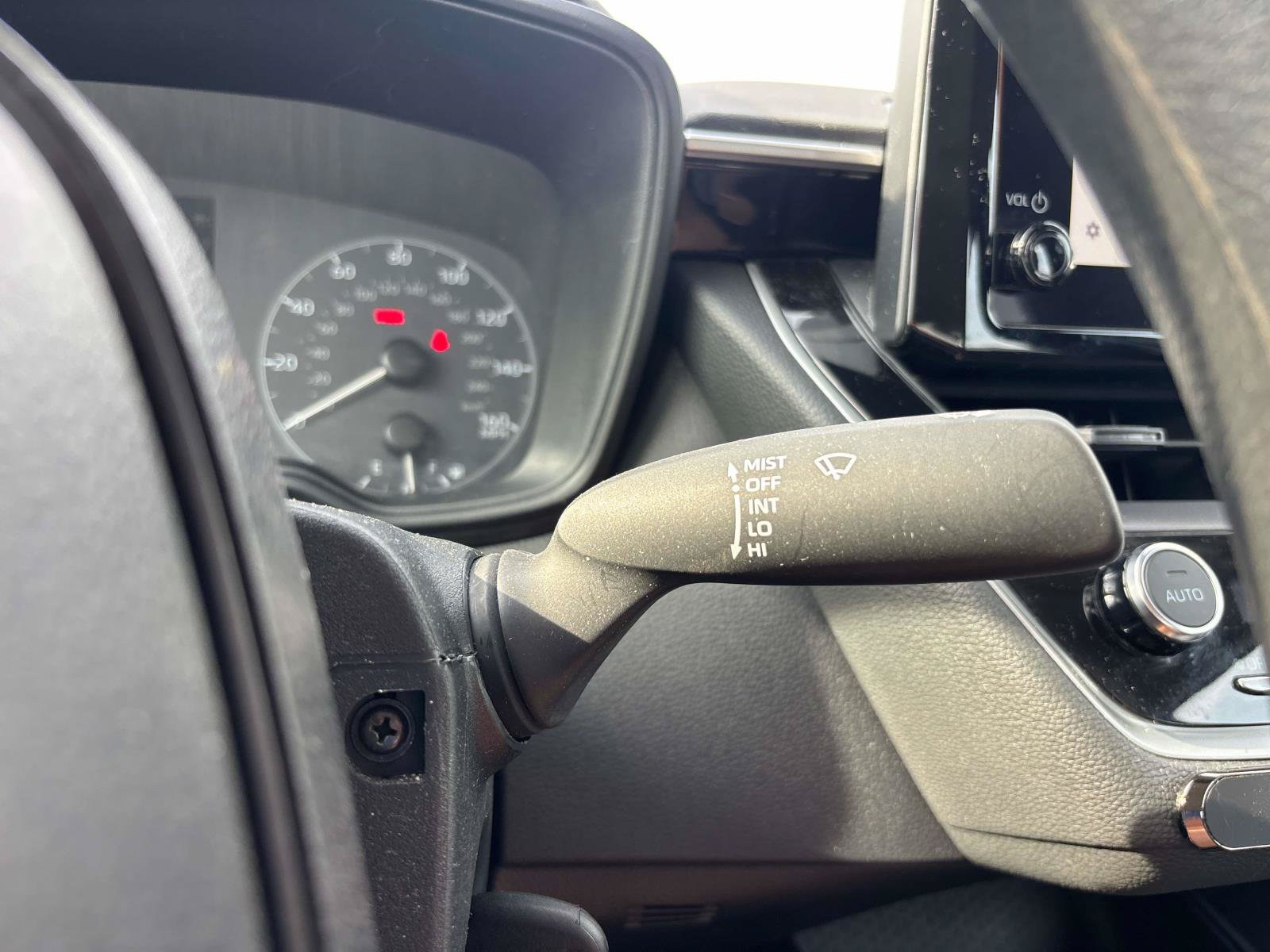 Used 2023 Toyota Corolla LE w/ Carpet Mat Package (TMS) FWD image 19