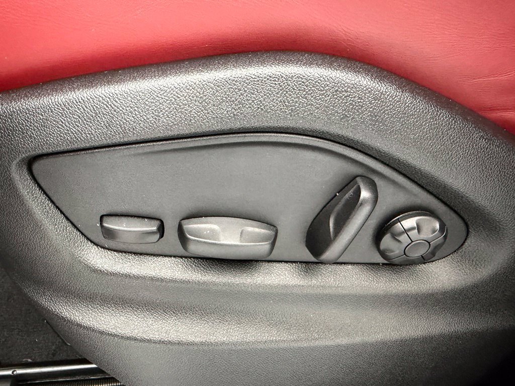 Certified 2023 Porsche Cayenne AWD/4WD image 24