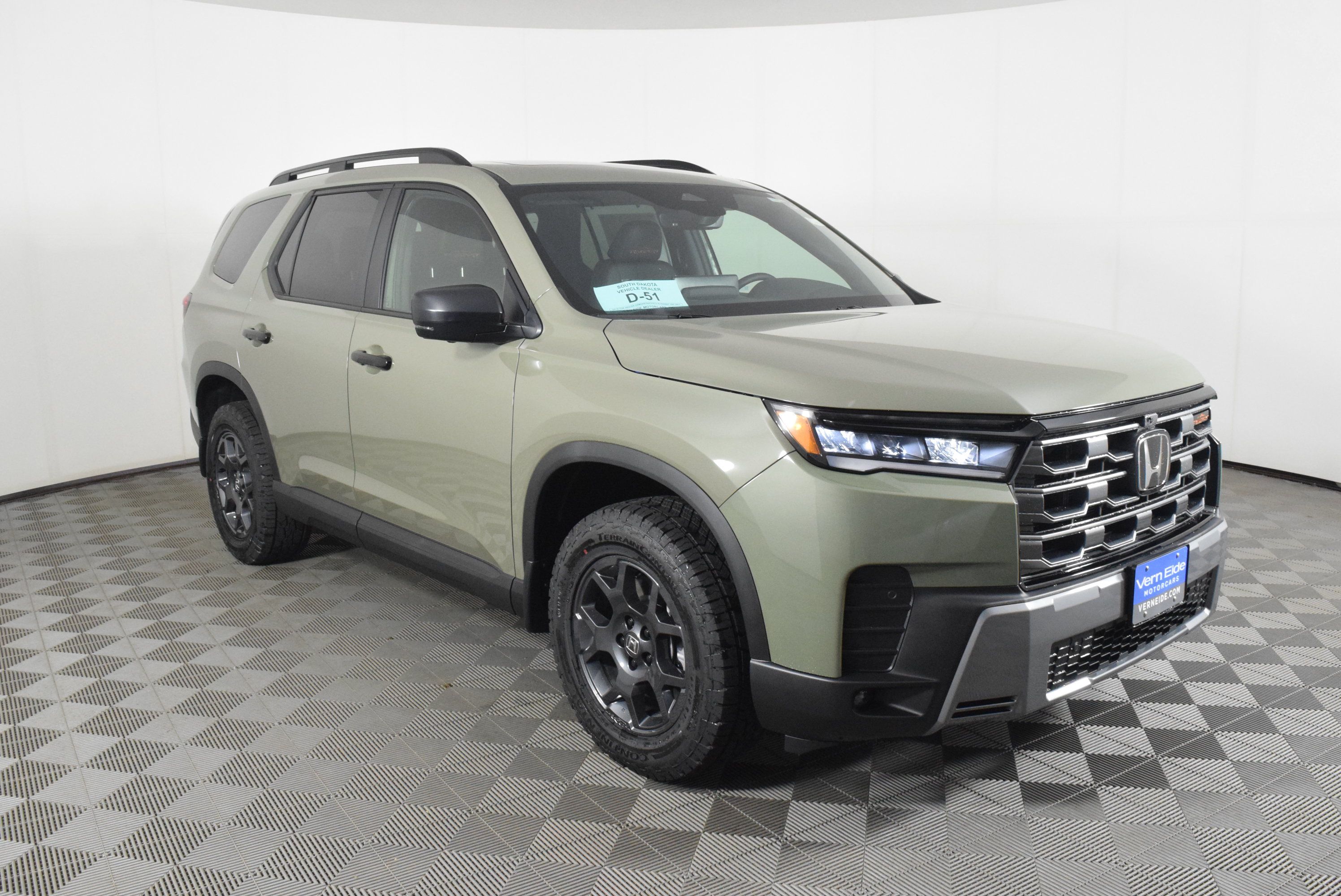 New 2026 Honda Pilot TrailSport image 4