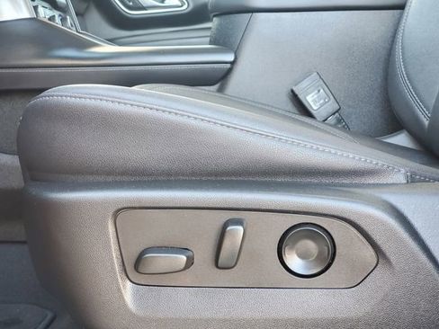 Used 2023 Chevrolet Tahoe LT w/ Luxury Package image 8