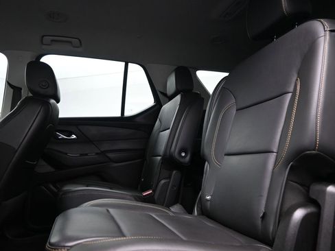 Used 2020 Chevrolet Traverse LT w/ LT Premium Package image 15