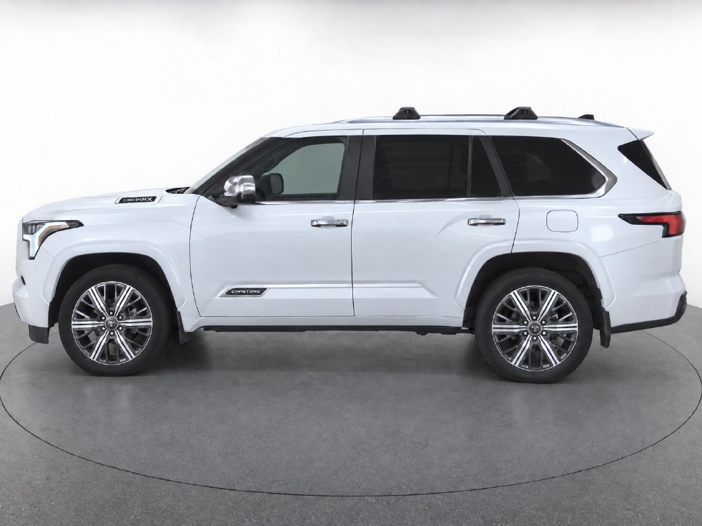 Used 2025 Toyota Sequoia Capstone AWD/4WD image 8